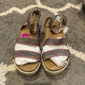 New!! Girls sandals